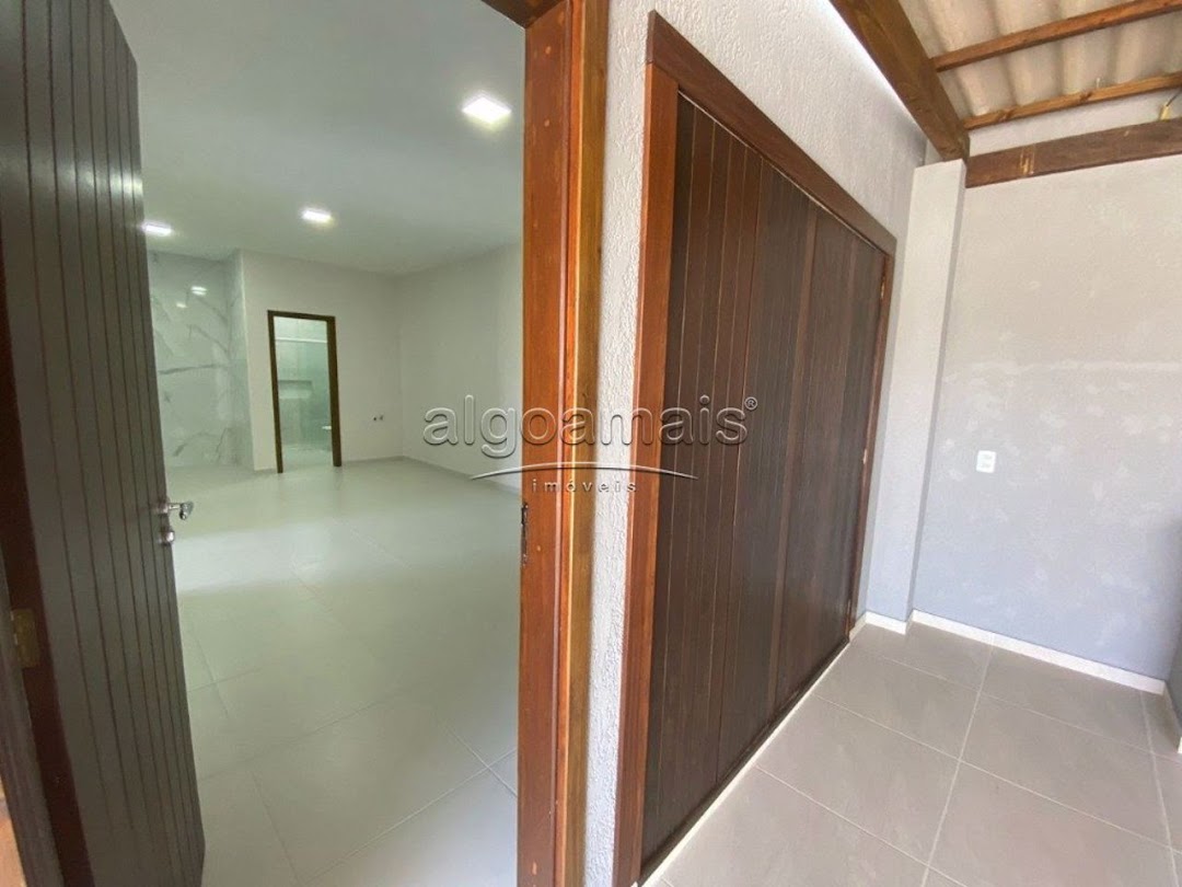 Casa à venda com 2 quartos, 120m² - Foto 6