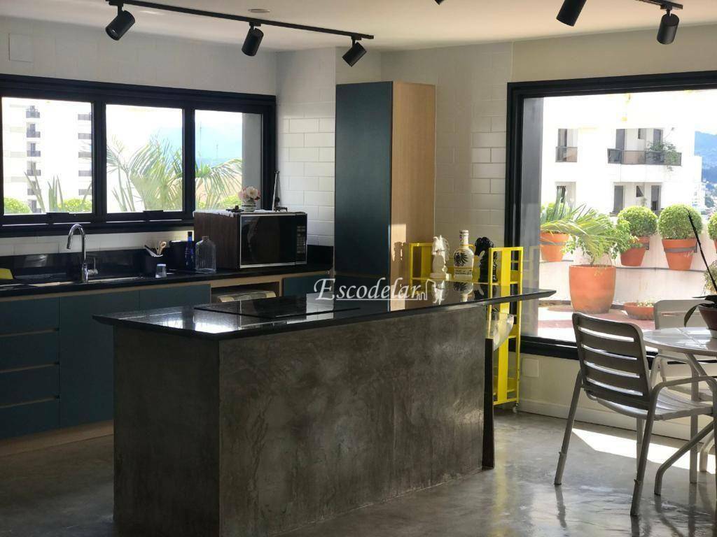 Cobertura à venda com 5 quartos, 600m² - Foto 1