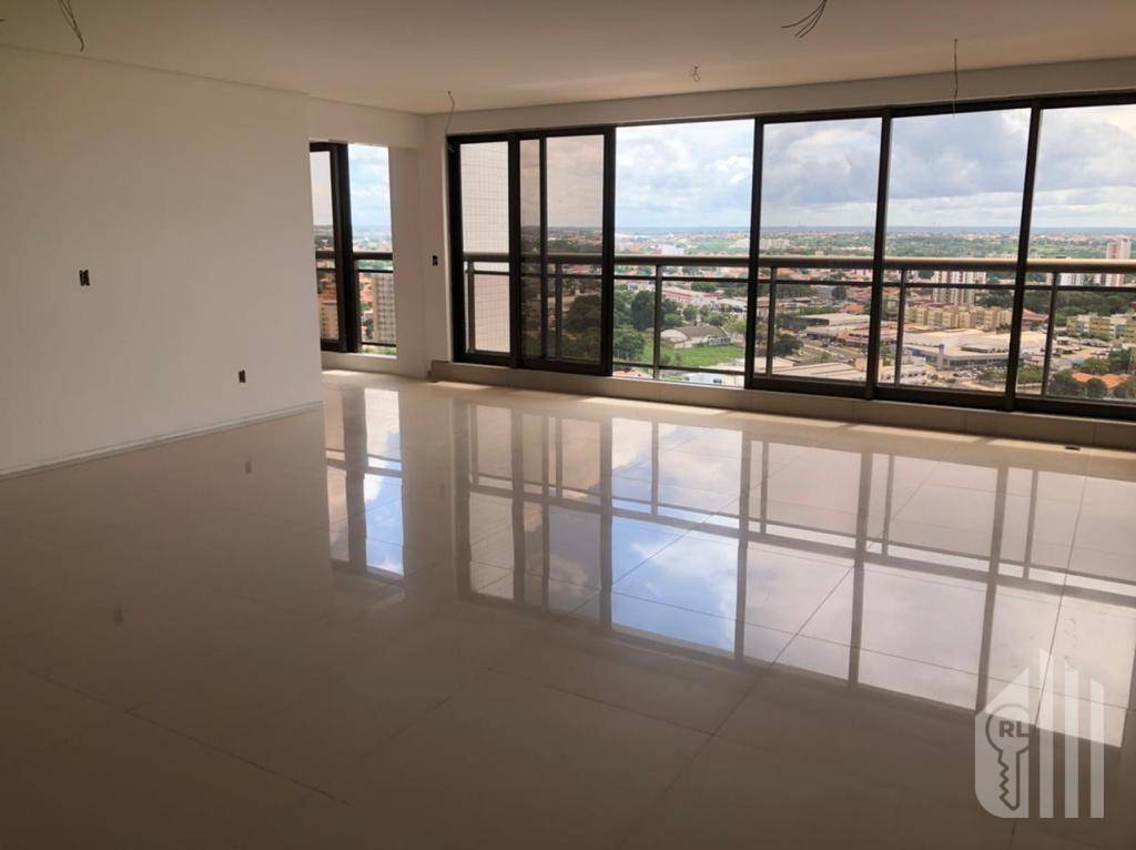 Apartamento à venda com 4 quartos, 225m² - Foto 4