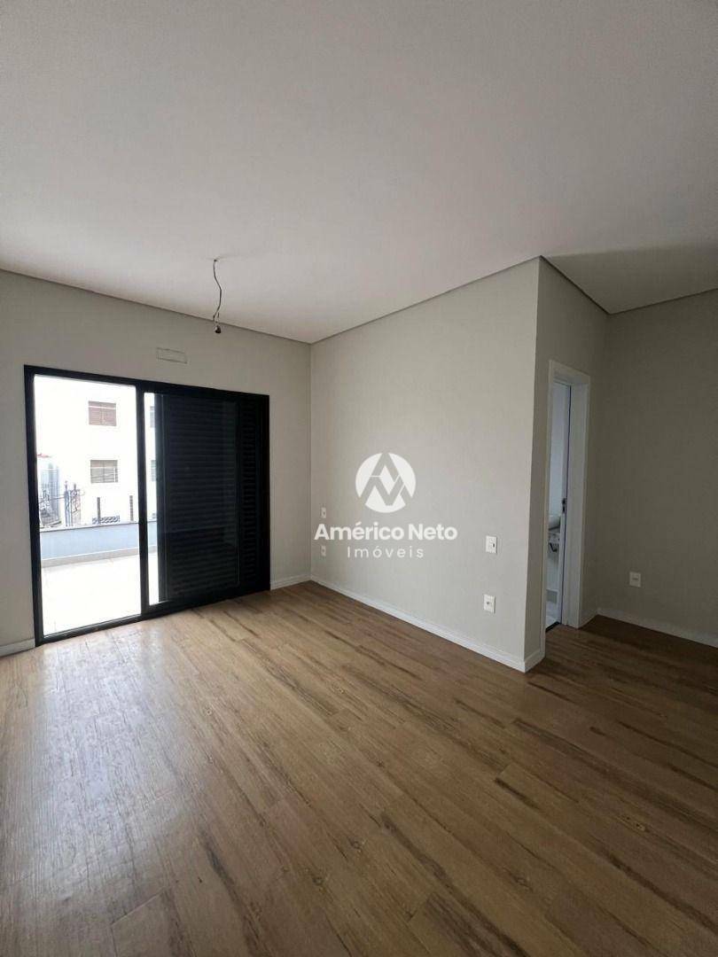 Sobrado à venda com 3 quartos, 220m² - Foto 17