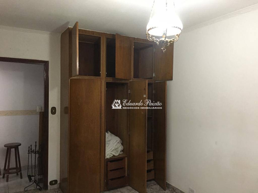 Casa à venda com 3 quartos, 338m² - Foto 14