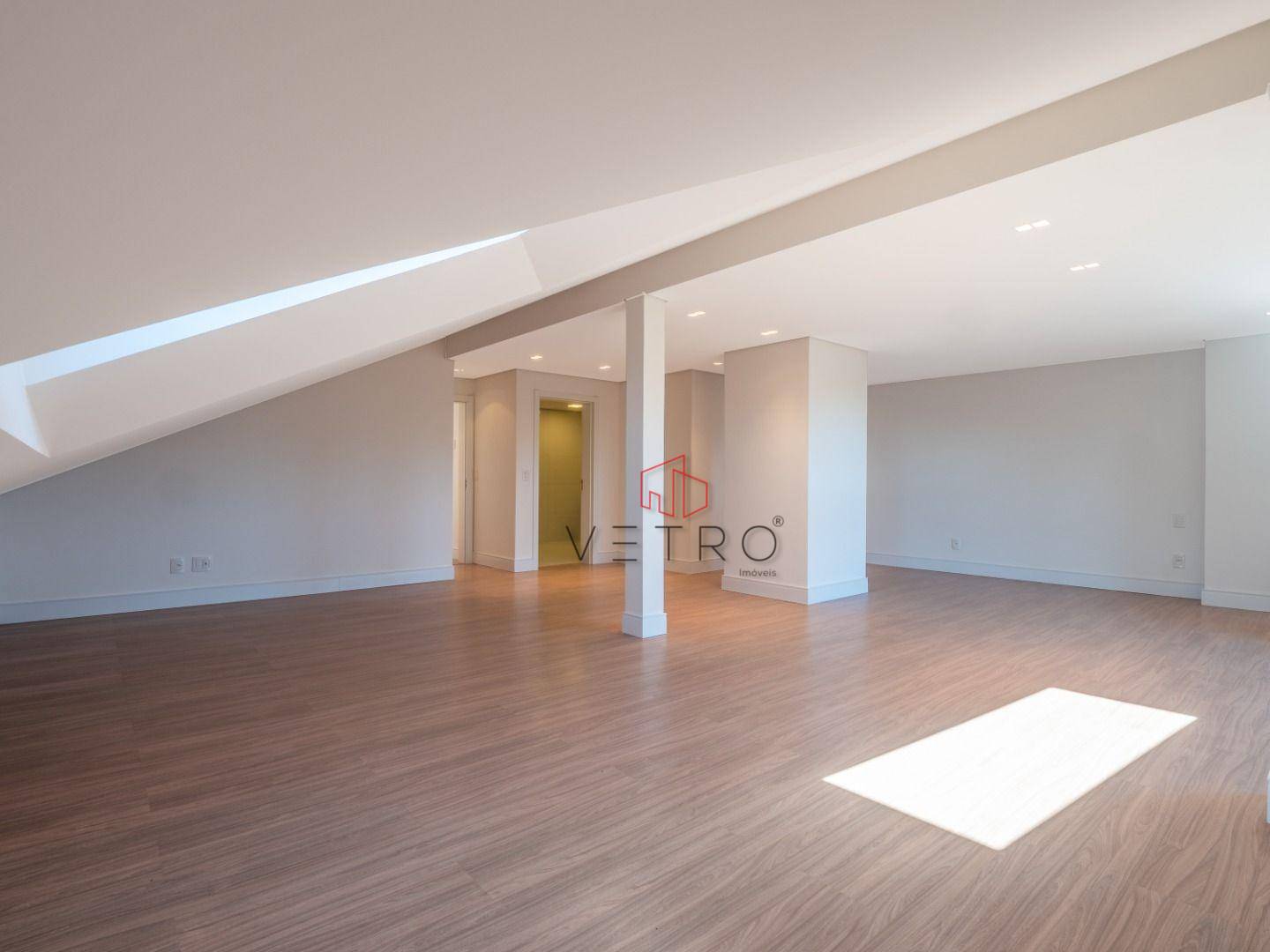 Apartamento à venda com 3 quartos, 200m² - Foto 12