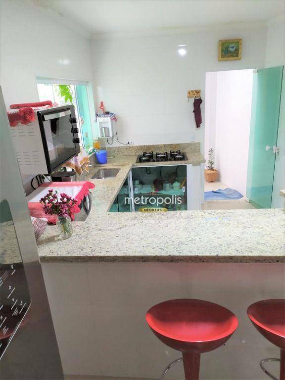 Sobrado à venda com 3 quartos, 252m² - Foto 4