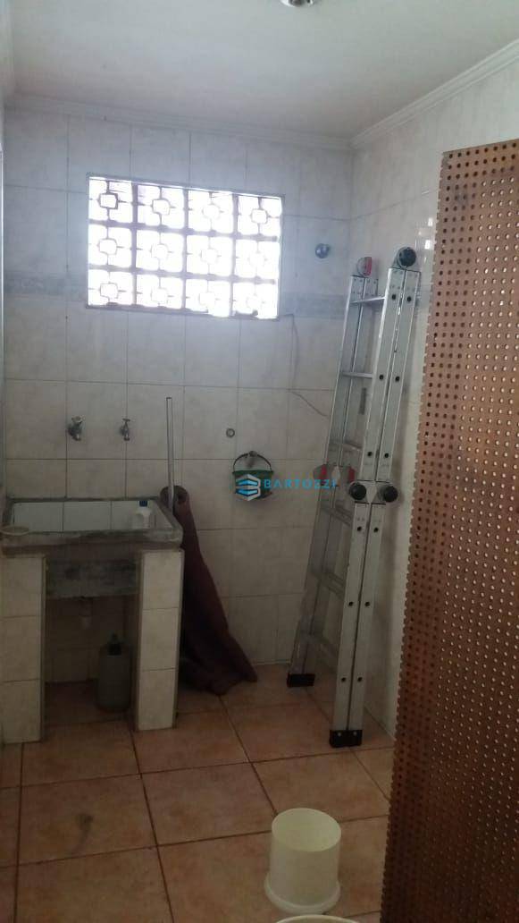 Sobrado à venda com 5 quartos, 275m² - Foto 12