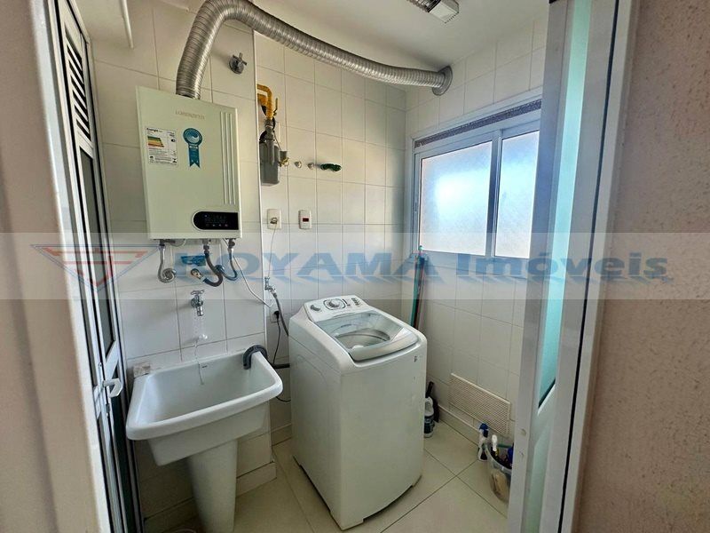 Apartamento à venda com 2 quartos, 65m² - Foto 4