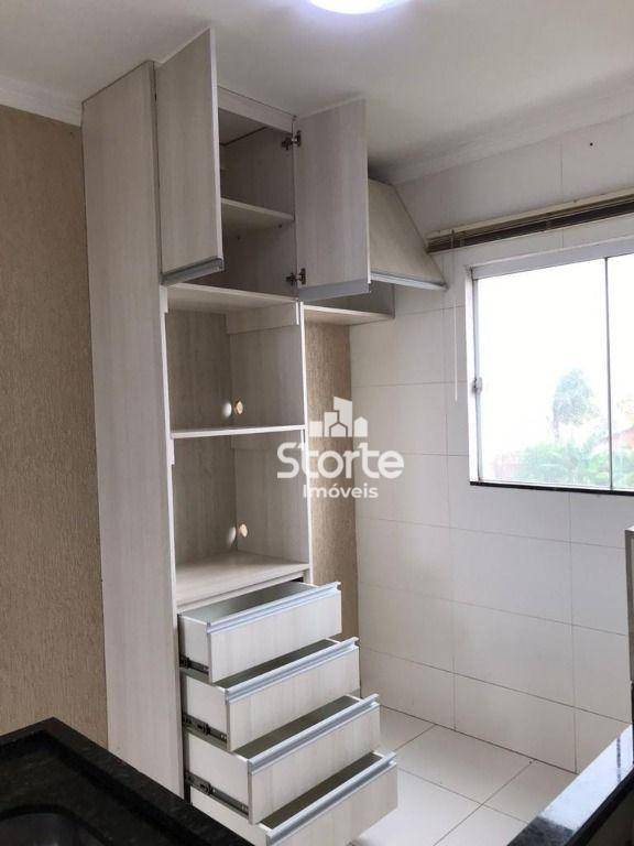 Apartamento à venda com 2 quartos, 60m² - Foto 2