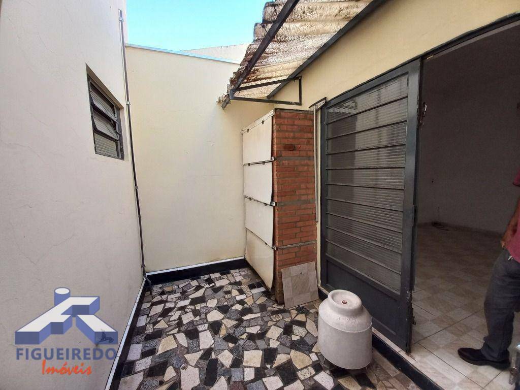 Casa à venda com 4 quartos, 163m² - Foto 18