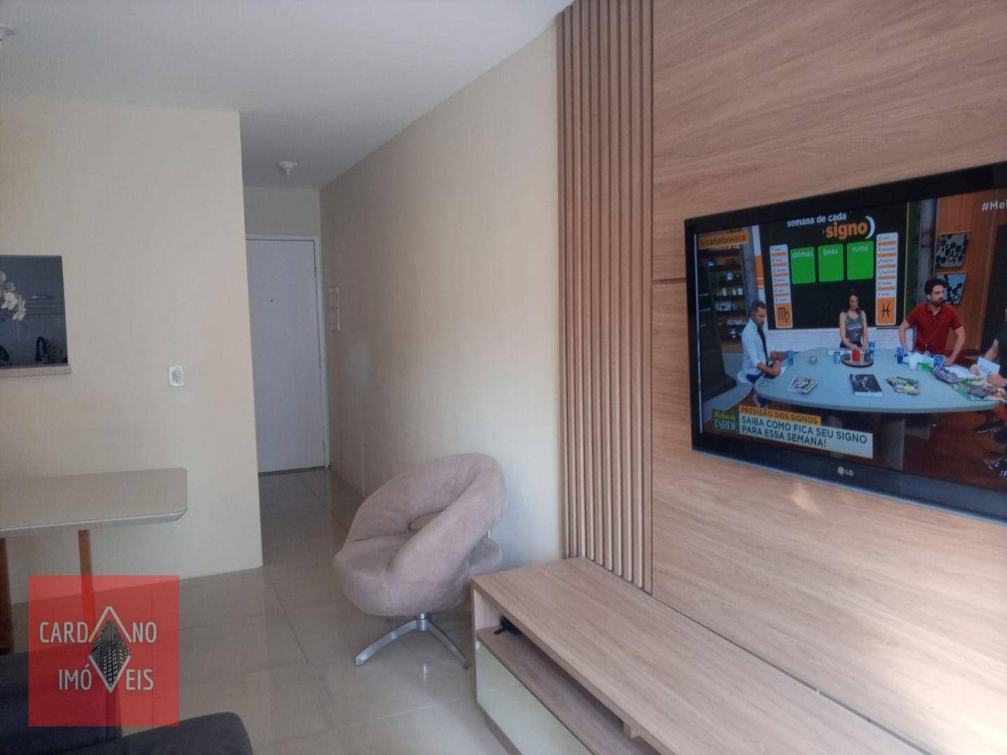Apartamento à venda com 3 quartos, 70m² - Foto 2