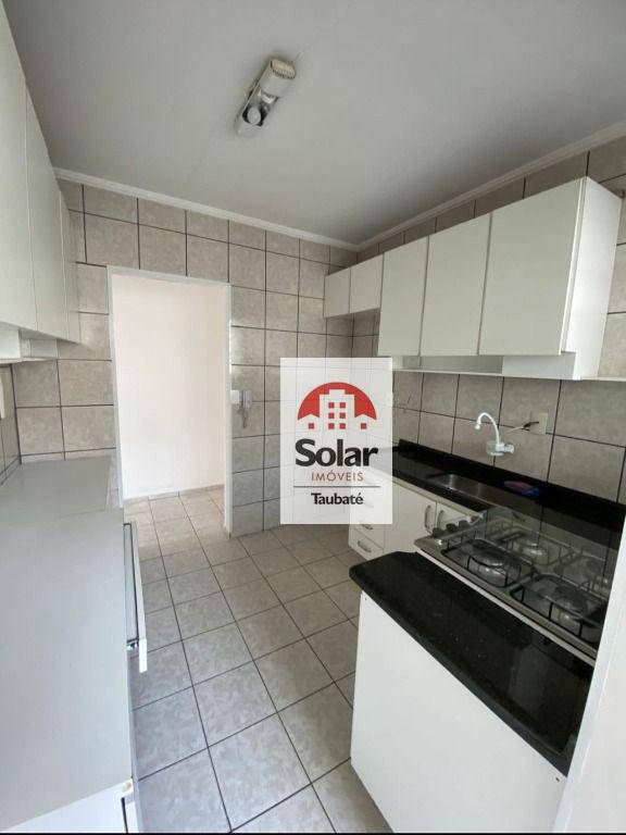 Apartamento à venda com 3 quartos, 83m² - Foto 2