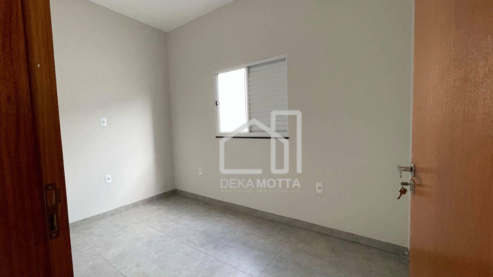 Casa à venda com 2 quartos, 70m² - Foto 5