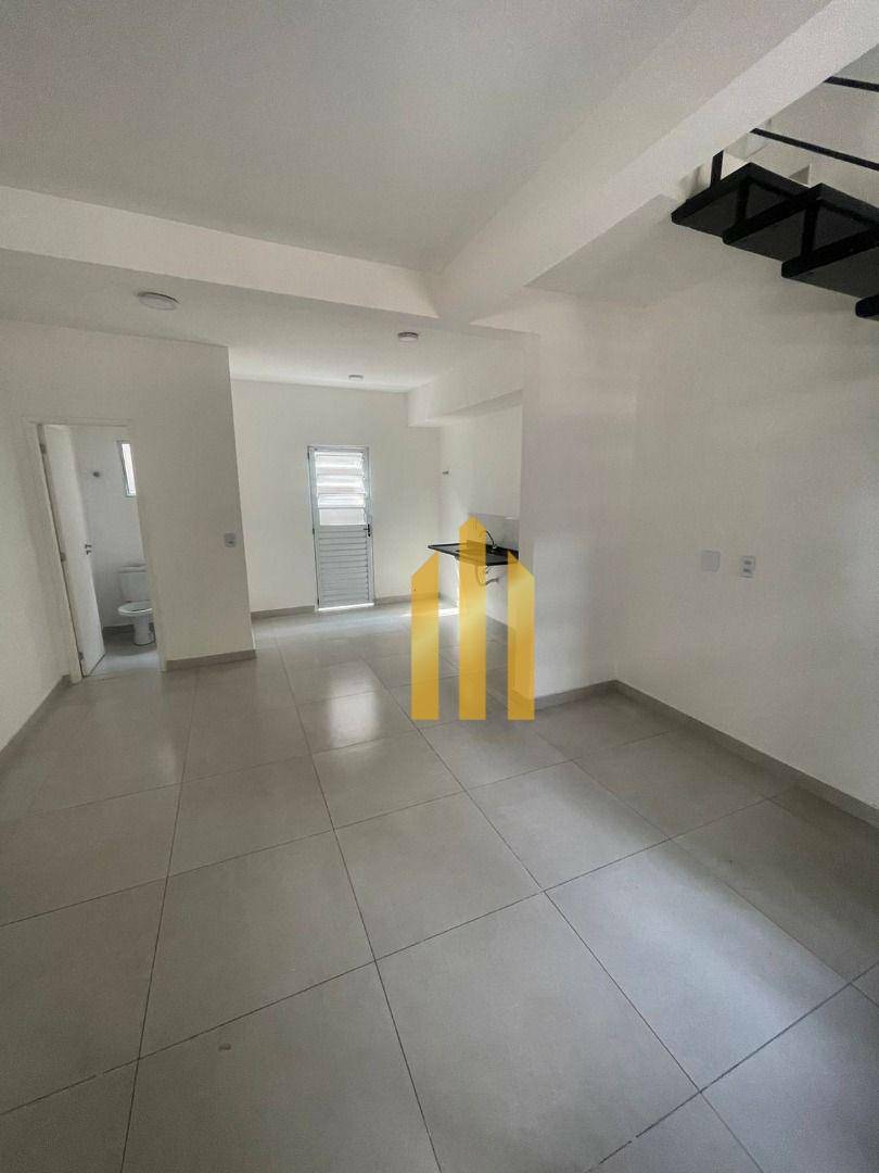 Sobrado para alugar com 2 quartos, 70m² - Foto 5