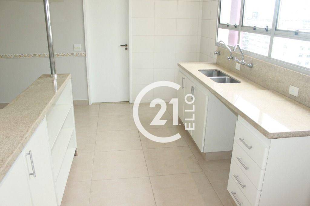 Apartamento para alugar com 3 quartos, 197m² - Foto 8