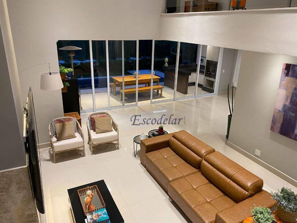 Casa de Condomínio para alugar com 5 quartos, 340m² - Foto 3