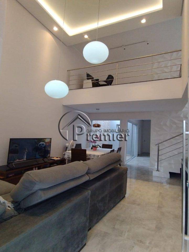 Casa à venda com 3 quartos, 109m² - Foto 1