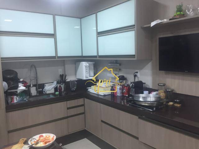 Apartamento à venda com 2 quartos, 147m² - Foto 4