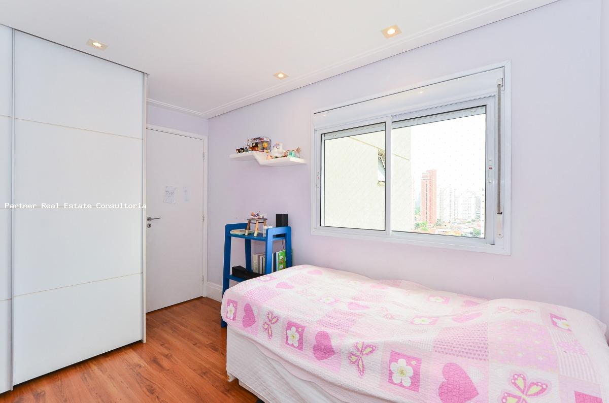 Apartamento à venda com 3 quartos, 143m² - Foto 25