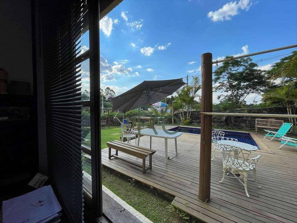 Casa de Condomínio à venda com 4 quartos, 220m² - Foto 35