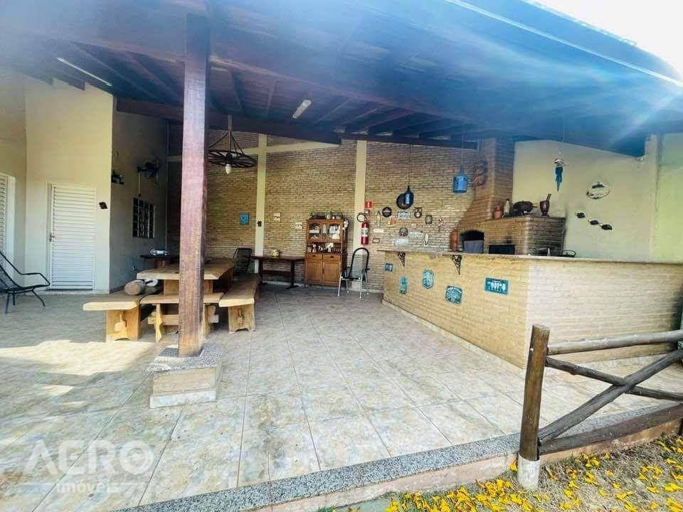 Casa à venda com 4 quartos, 278m² - Foto 12