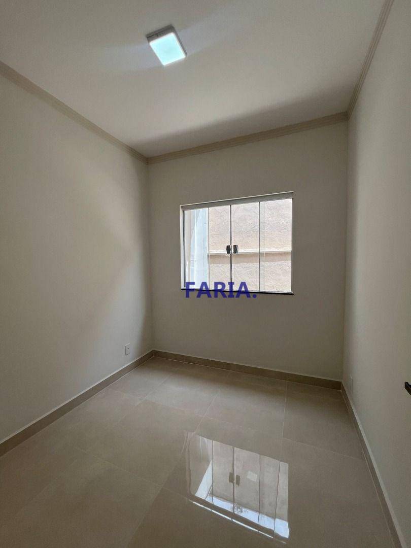 Casa à venda com 3 quartos, 114m² - Foto 5