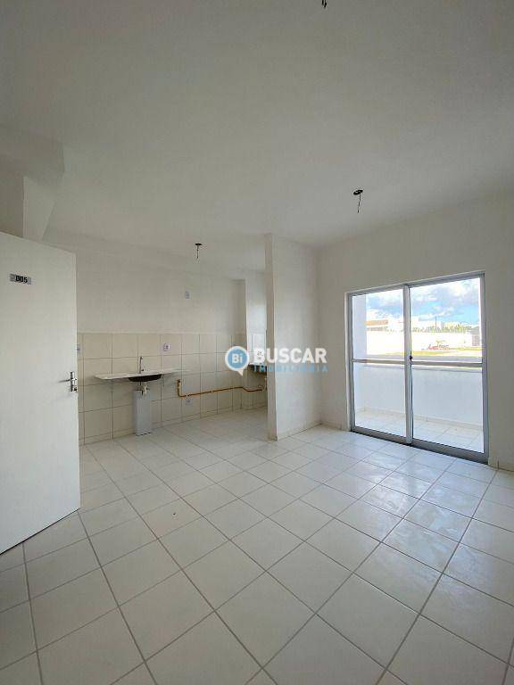 Apartamento à venda com 2 quartos, 57m² - Foto 2