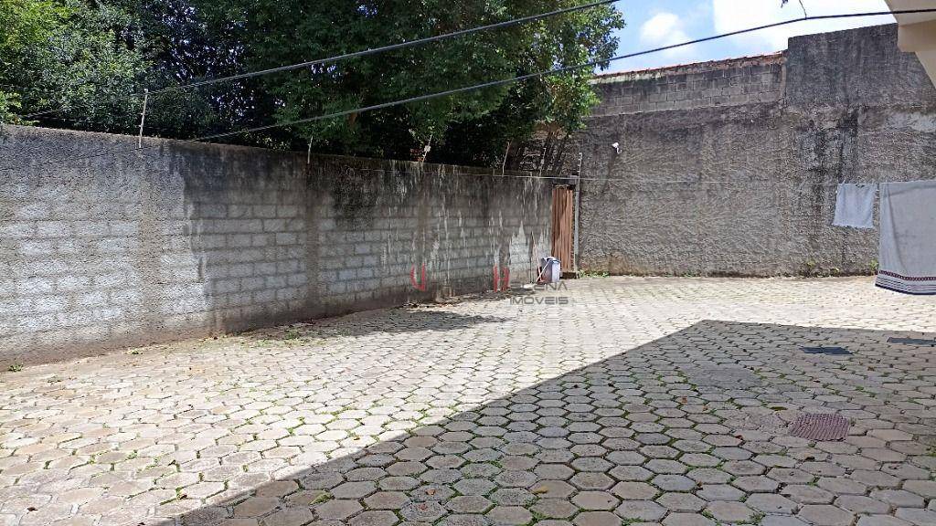 Casa para alugar com 3 quartos, 260m² - Foto 6