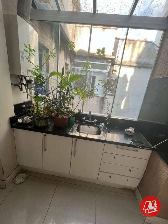 Apartamento à venda com 3 quartos, 123m² - Foto 11