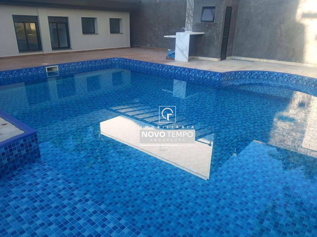 Casa à venda com 3 quartos, 220m² - Foto 4