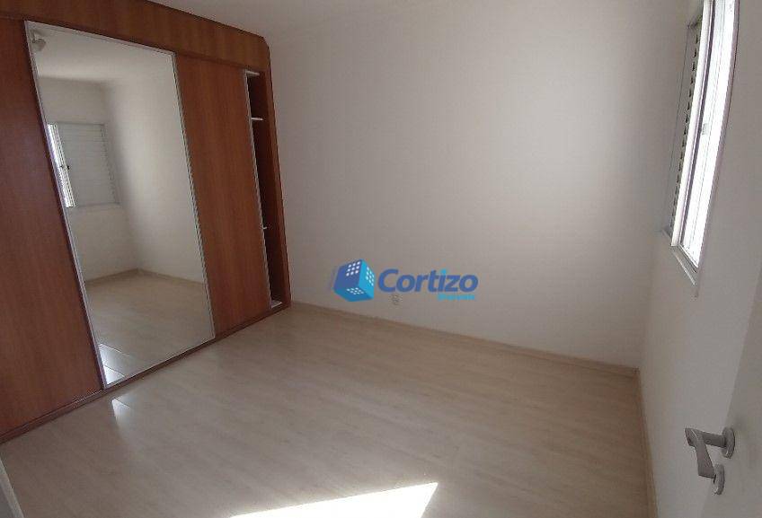 Apartamento à venda com 3 quartos, 74m² - Foto 13