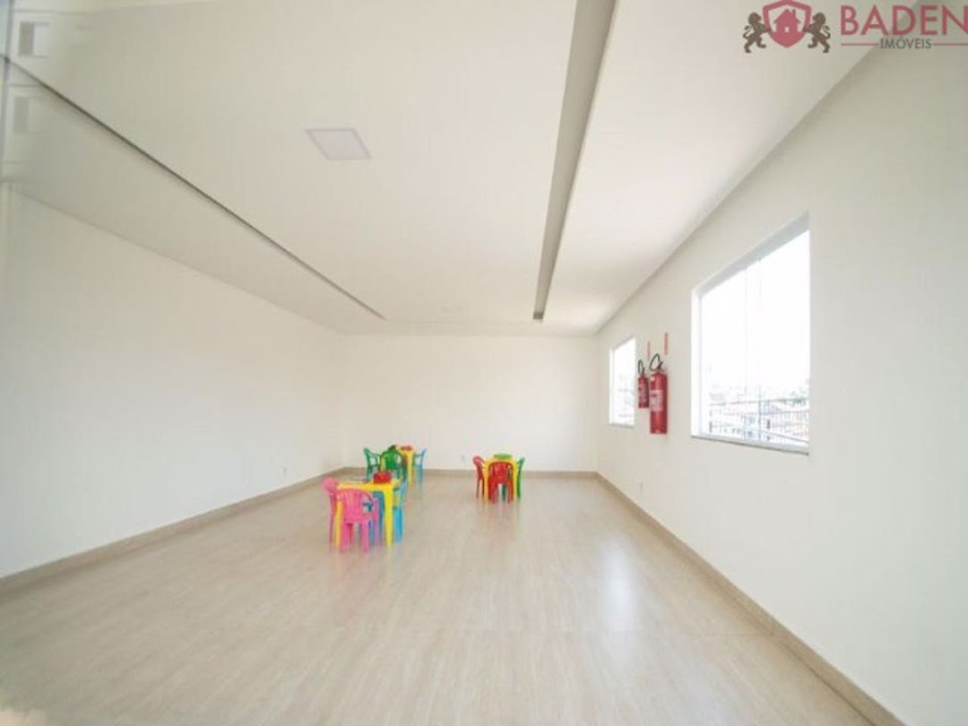 Apartamento à venda com 2 quartos, 48m² - Foto 7