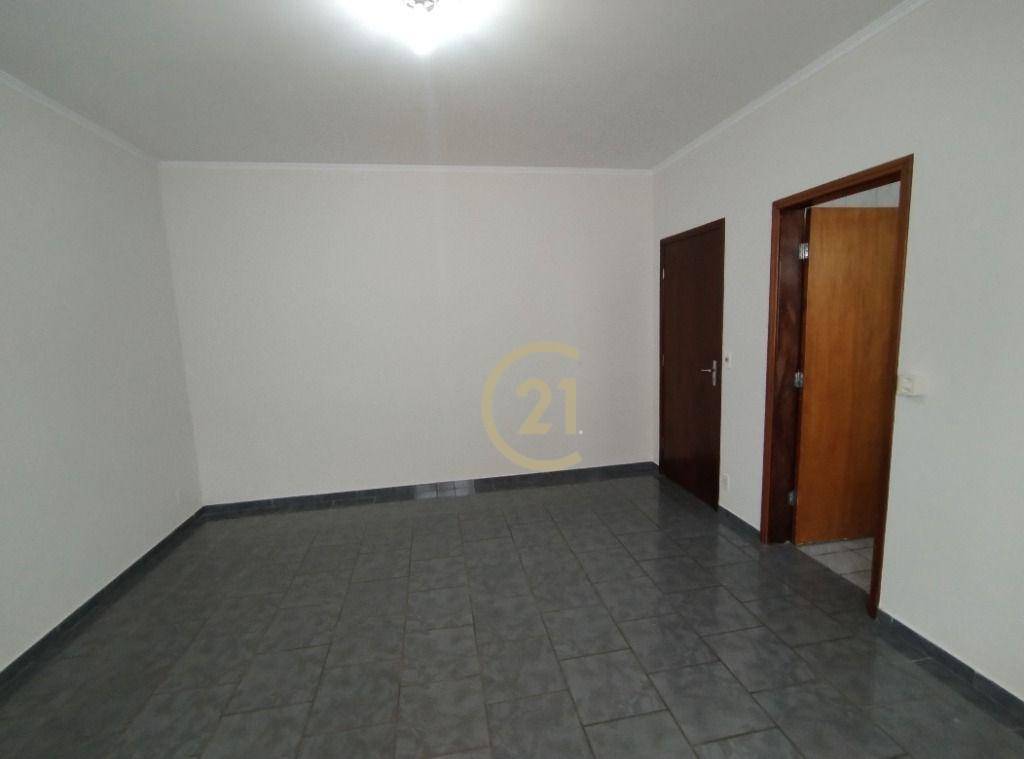 Casa à venda com 4 quartos, 260m² - Foto 17