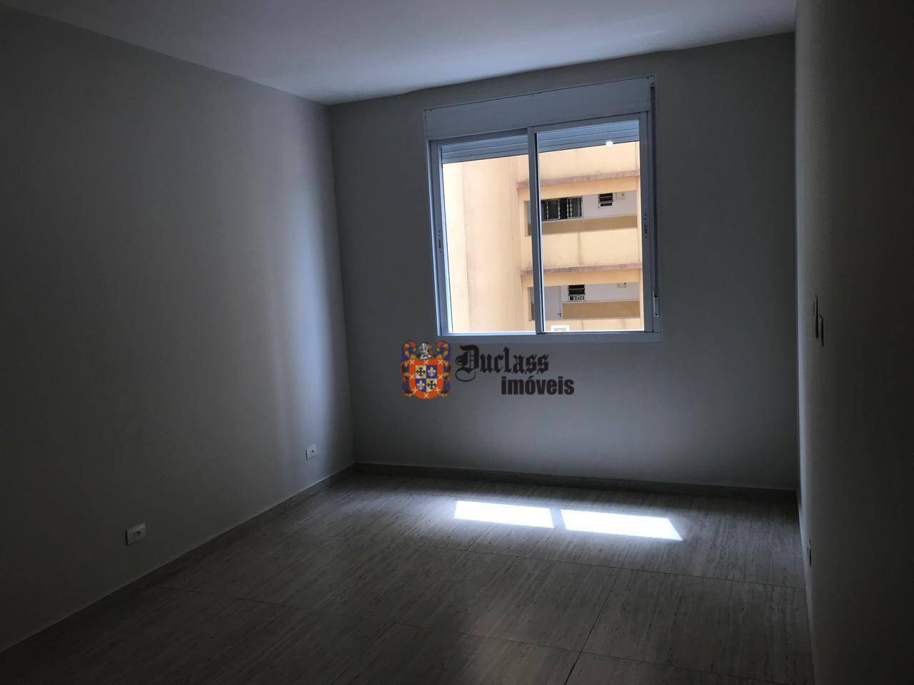 Apartamento à venda com 3 quartos, 140m² - Foto 11