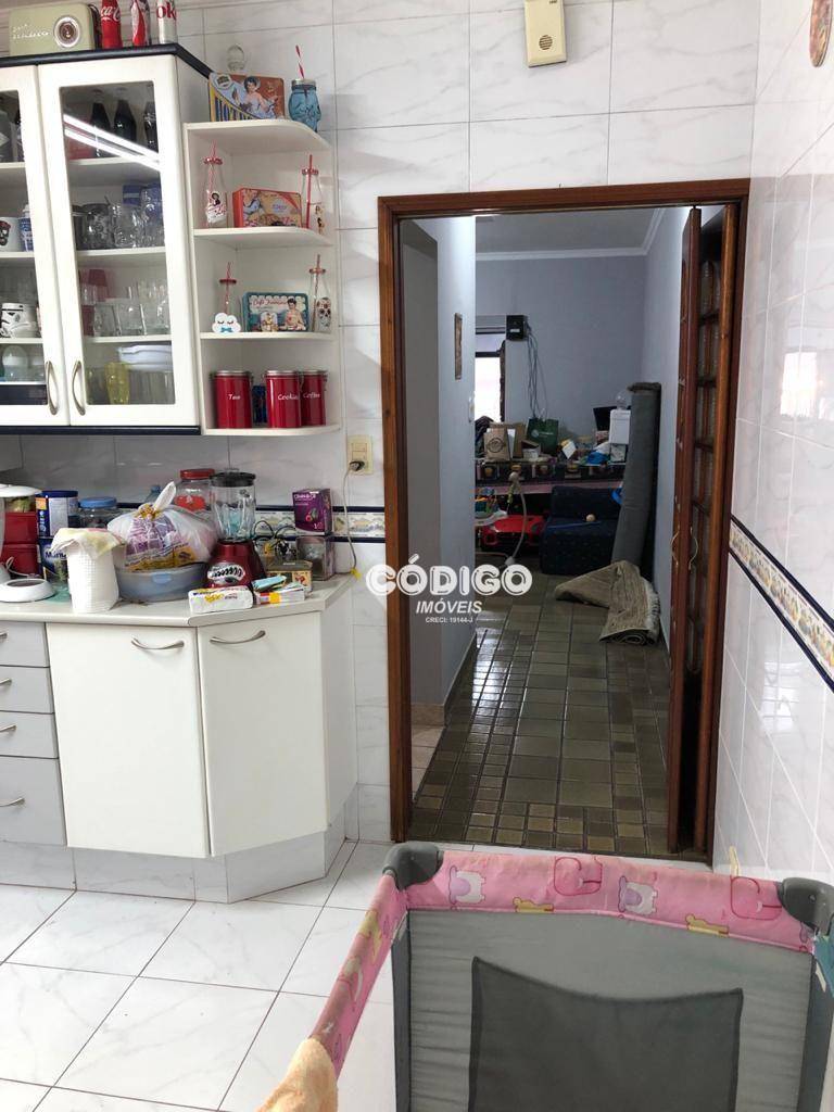 Sobrado à venda com 3 quartos, 250m² - Foto 14