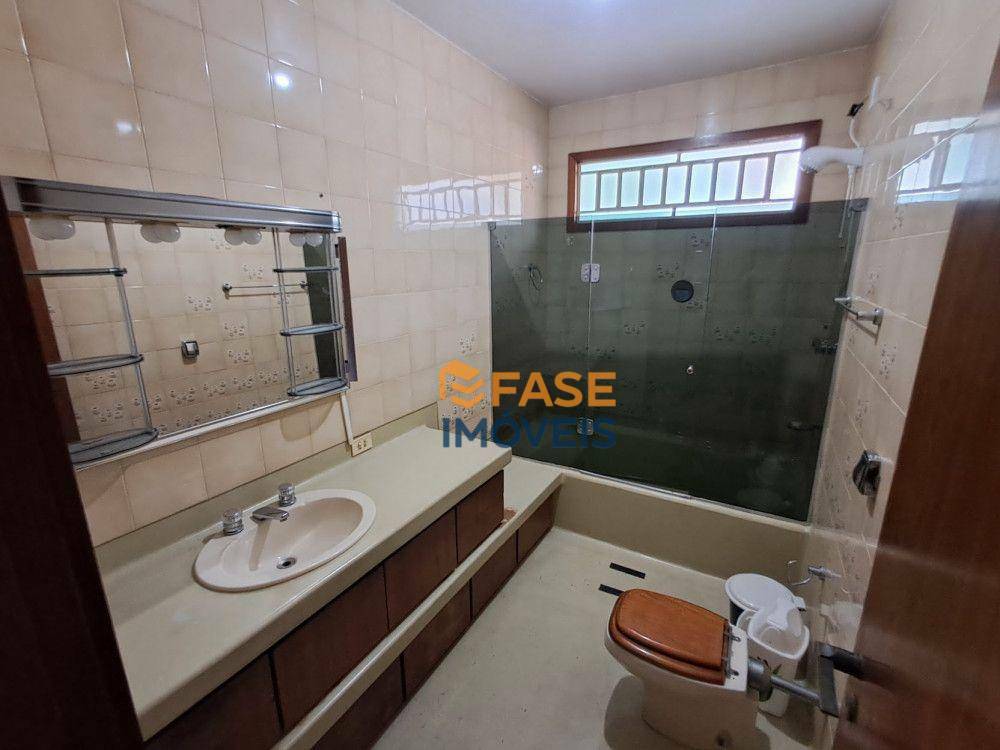 Casa à venda com 5 quartos, 260m² - Foto 20