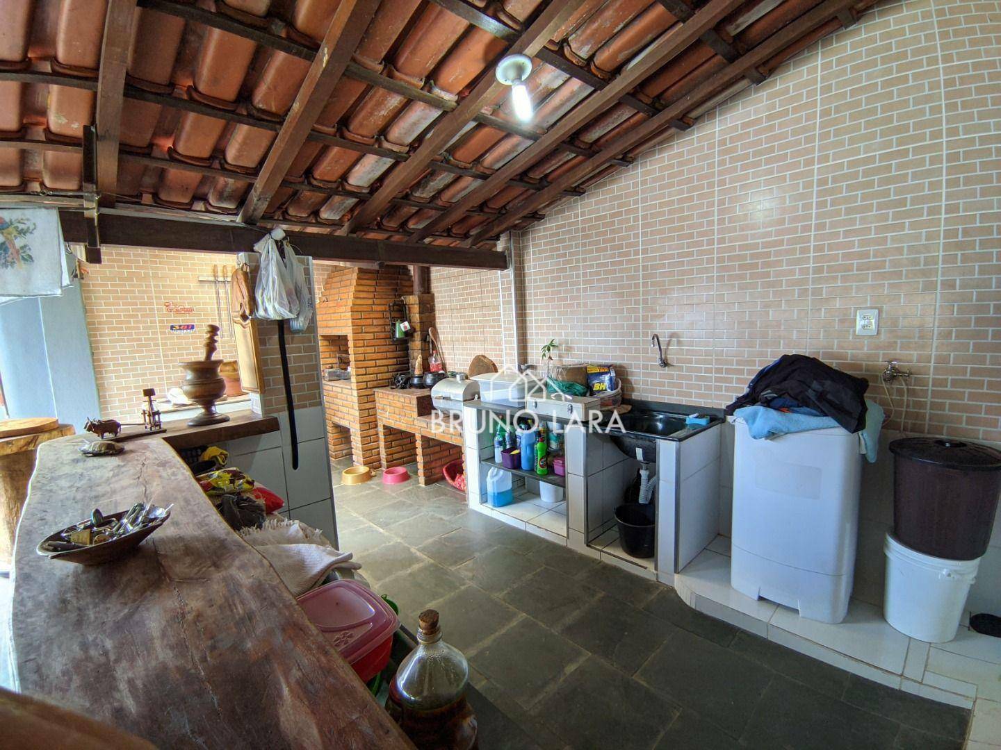 Casa à venda com 3 quartos, 90m² - Foto 25