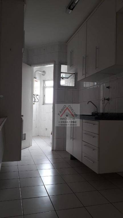 Apartamento à venda com 3 quartos, 71m² - Foto 14