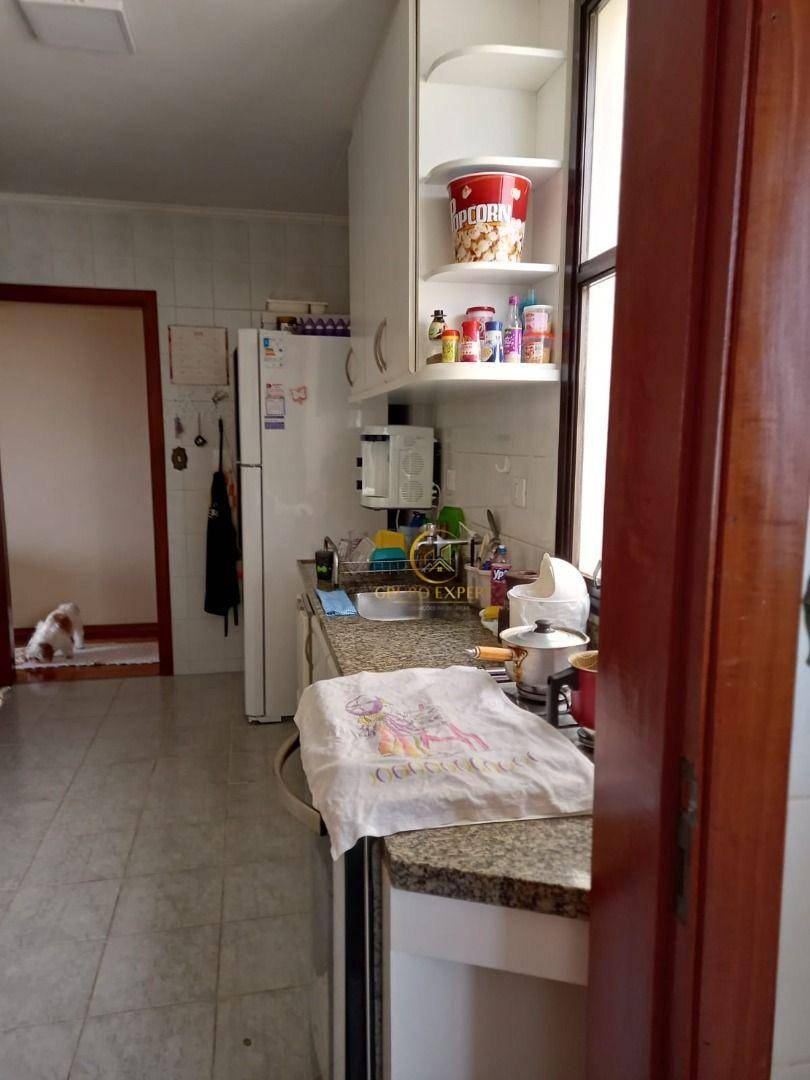 Apartamento à venda com 3 quartos, 107m² - Foto 10