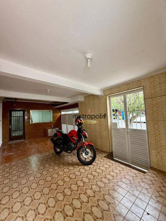 Sobrado à venda com 2 quartos, 189m² - Foto 13