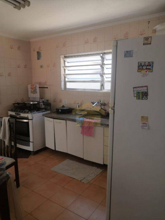 Sobrado à venda com 4 quartos, 408m² - Foto 2