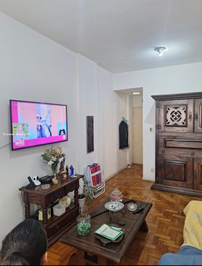 Apartamento à venda com 2 quartos, 122m² - Foto 1