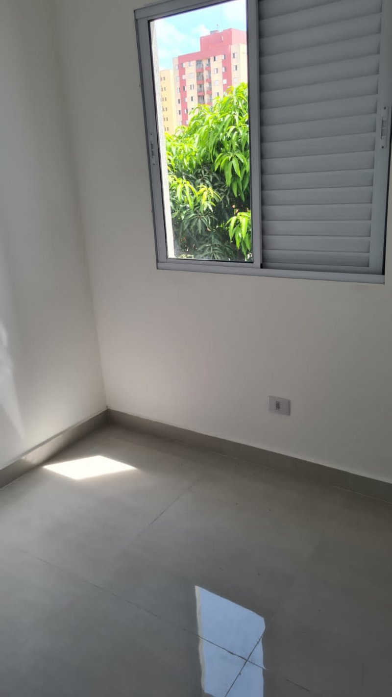 Apartamento à venda com 2 quartos, 45m² - Foto 11