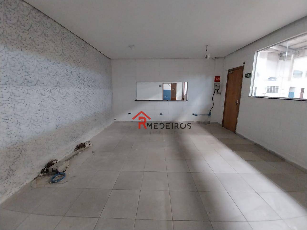 Depósito-Galpão-Armazém para alugar, 2600m² - Foto 11