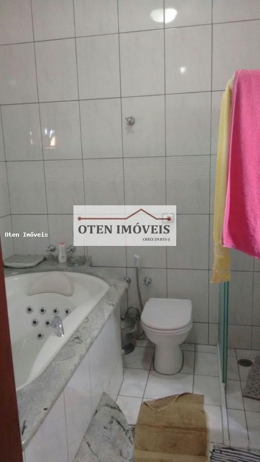 Casa à venda com 3 quartos, 300m² - Foto 10