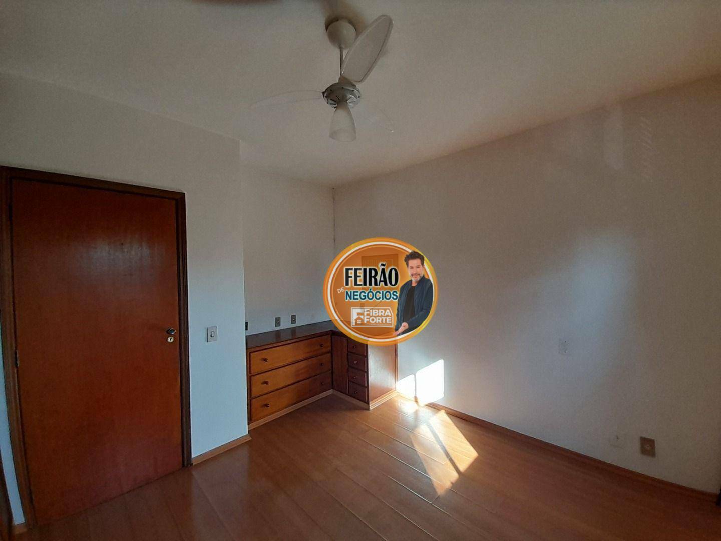 Casa de Condomínio à venda com 5 quartos, 290m² - Foto 21