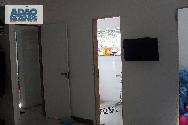 Casa de Condomínio à venda com 3 quartos, 250m² - Foto 8