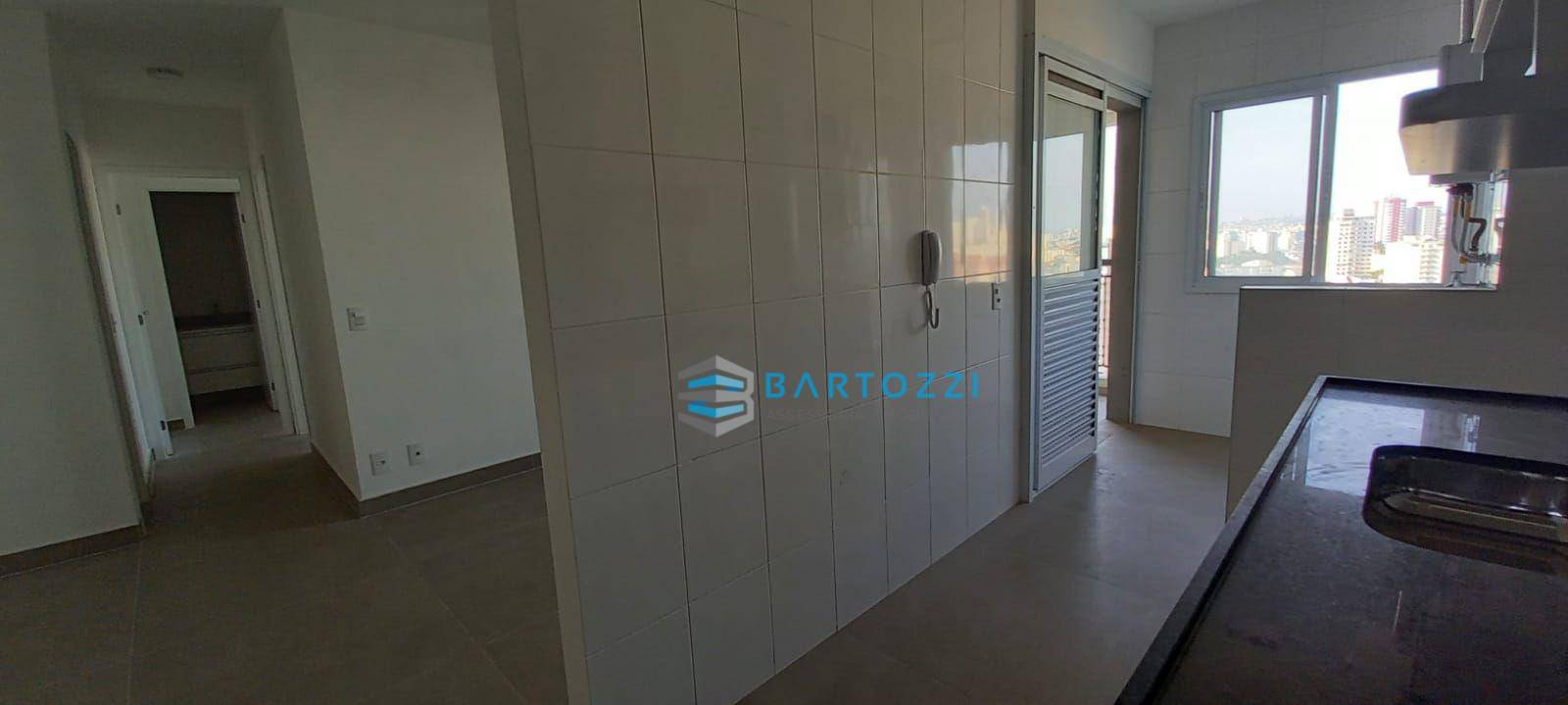 Apartamento à venda com 2 quartos, 69m² - Foto 3