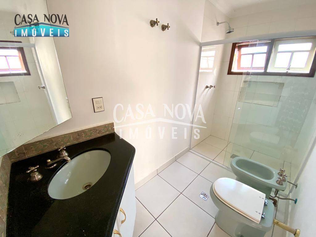 Casa de Condomínio para alugar com 3 quartos, 300m² - Foto 16