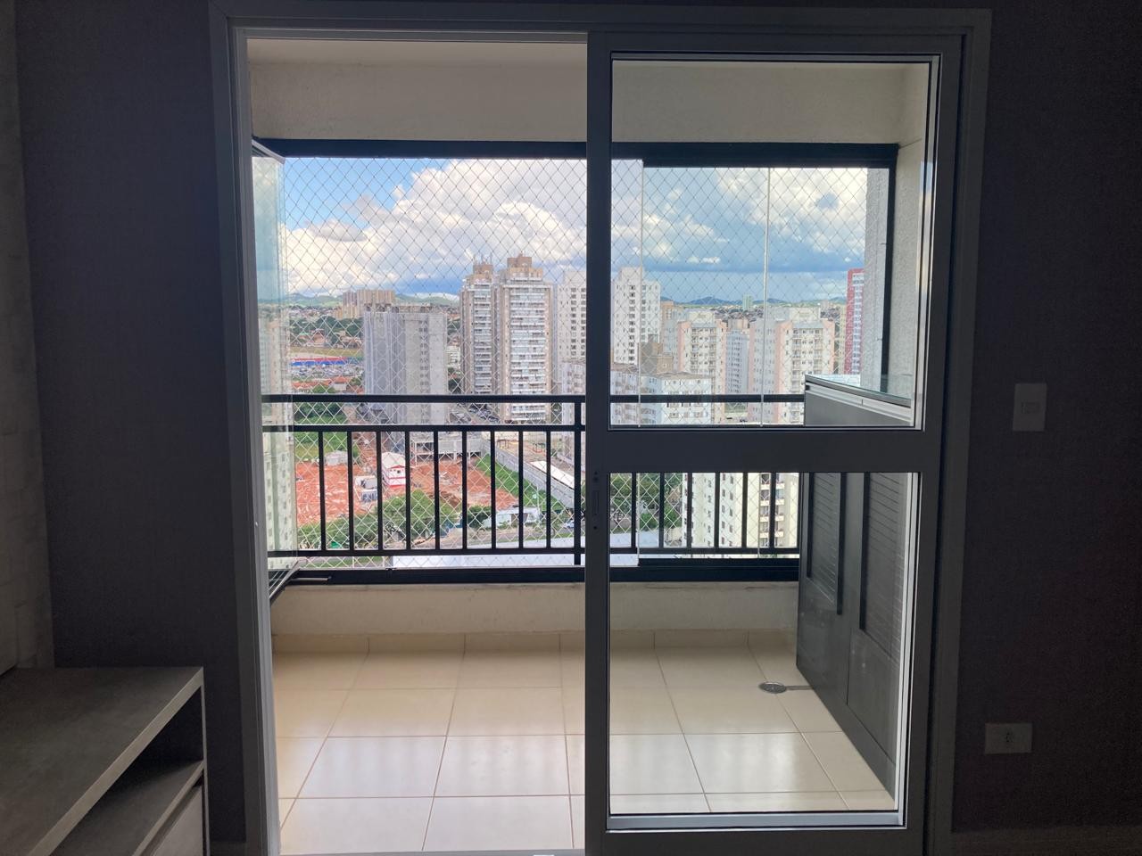 Apartamento para alugar com 2 quartos, 65m² - Foto 8