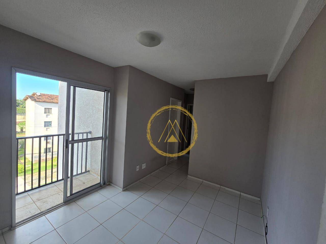 Apartamento à venda com 2 quartos, 60m² - Foto 1