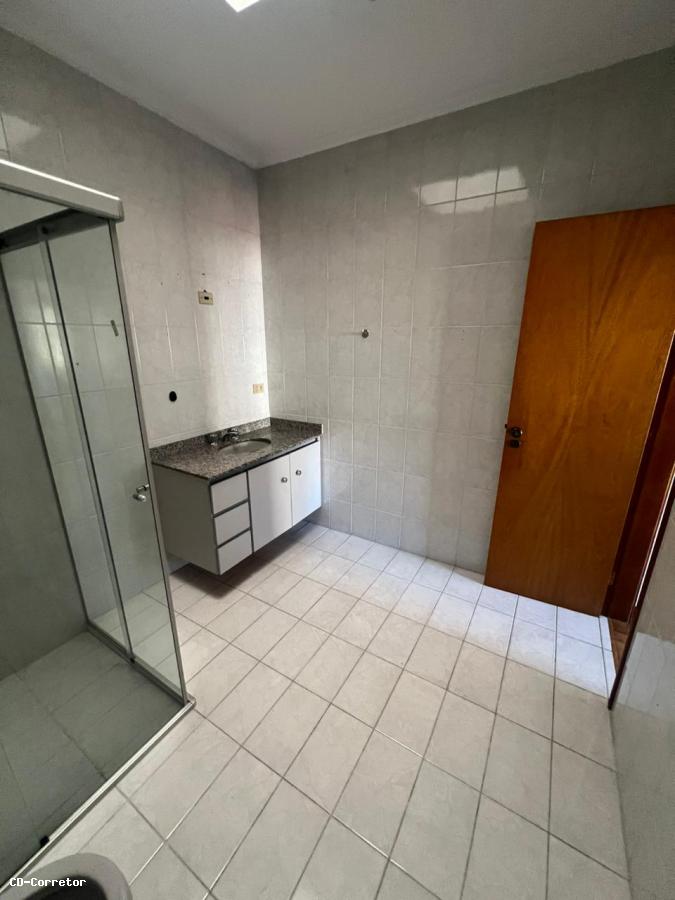 Casa à venda com 3 quartos, 200m² - Foto 13