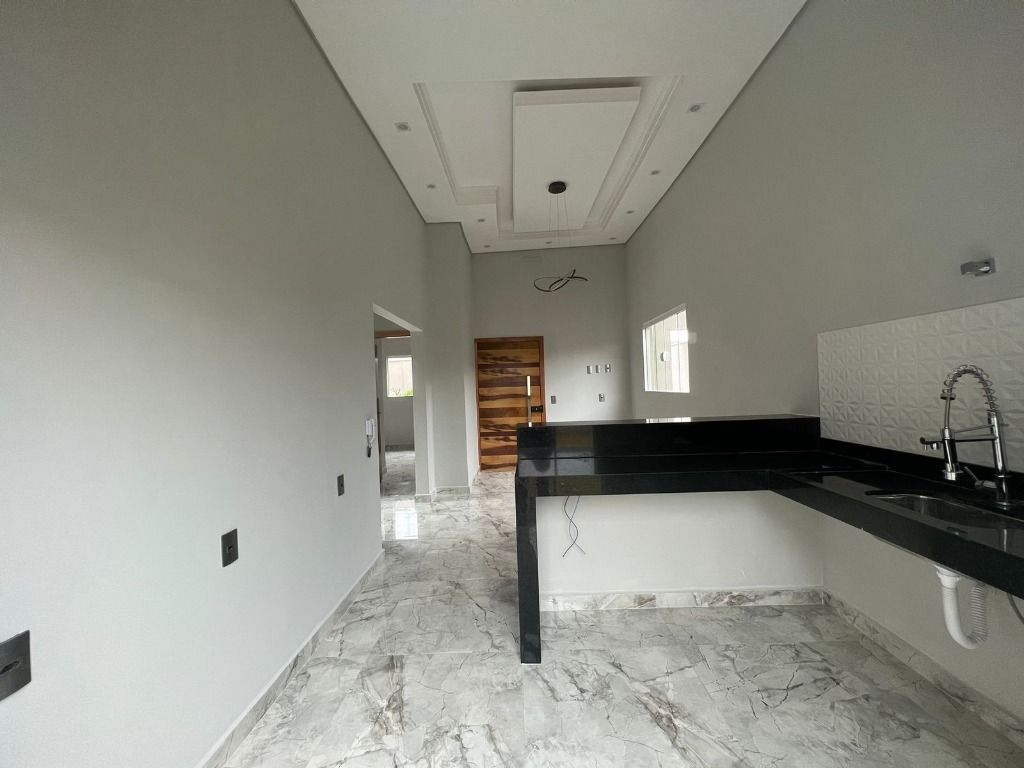 Casa à venda com 3 quartos, 100m² - Foto 37